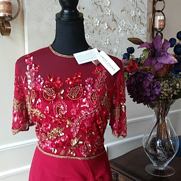 NWT Spectacular Red Illusions Cocktail Dress By Virgos Lounge. Size 8 - Picture 7 of 16